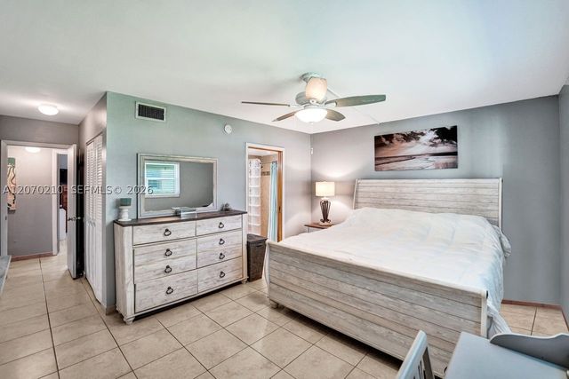 325 SE 11th Ter 107, Dania Beach, FL 33004