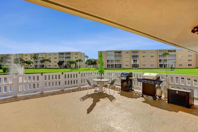 325 SE 11th Ter 107, Dania Beach, FL 33004