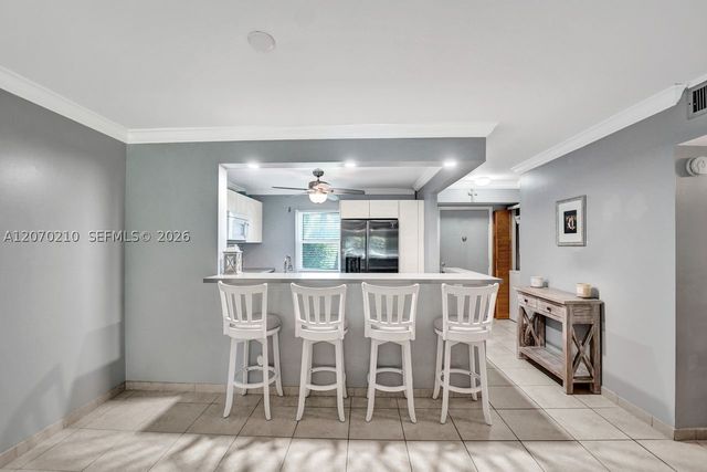 325 SE 11th Ter 107, Dania Beach, FL 33004
