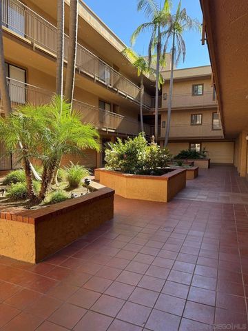 5649 Lake Park Way 101, La Mesa, CA 91942