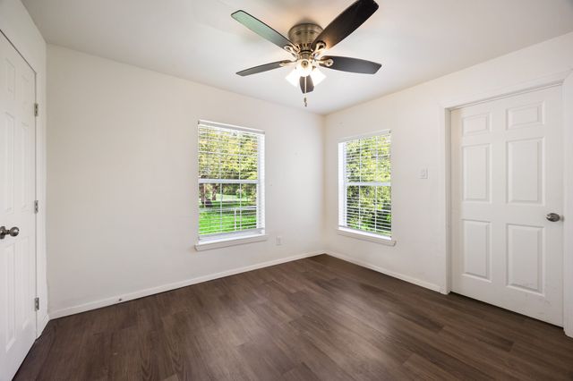 321 W 7th Street, Weatherford, TX 76086