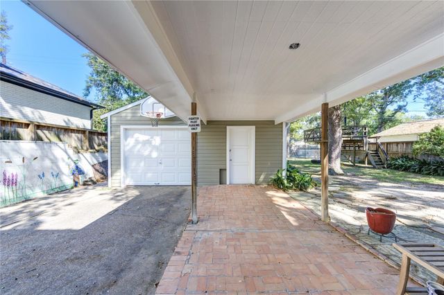 1550 Sue Barnett Drive, Houston, TX 77018