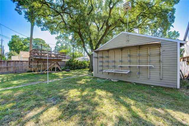 1550 Sue Barnett Drive, Houston, TX 77018