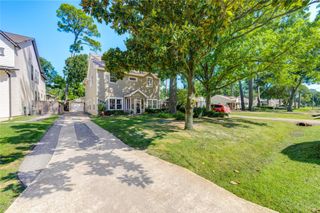 1550 Sue Barnett Drive, Houston, TX 77018