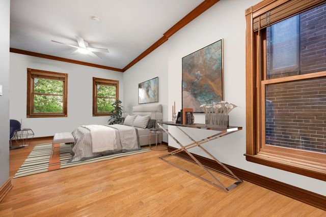 823 S Oakley Boulevard, Chicago, IL 60612