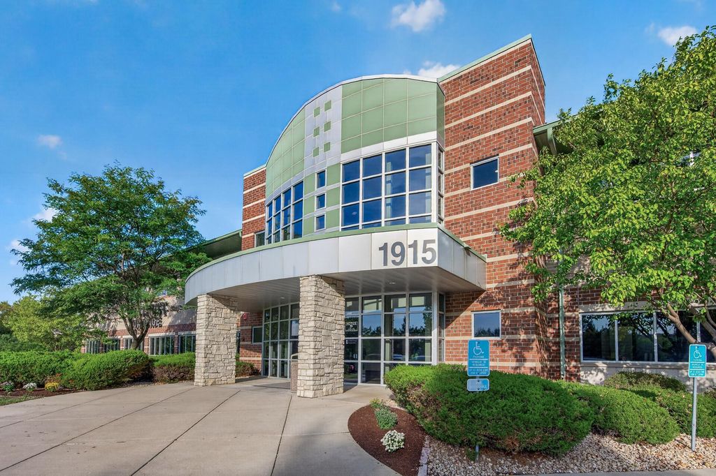 1915 Plaza Drive 202, Eagan, MN 55122 — photo 2