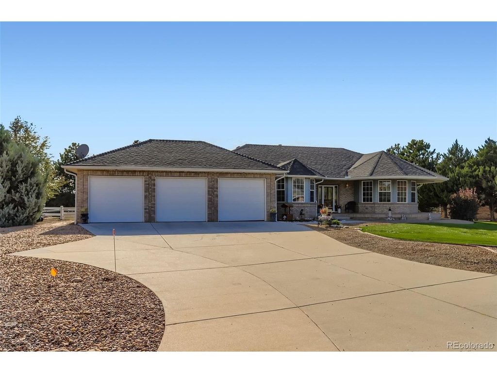 204 Grand View Cir, Mead, CO 80542