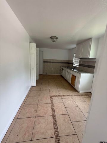 812 W 26th, Tyler, TX 75702