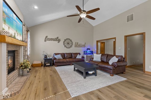 100 Decourcy Lane, Franklin, IN 46131