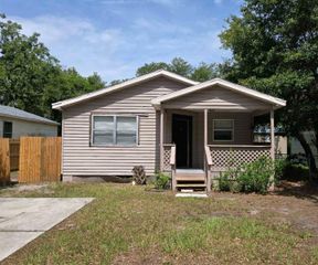 3112 GORDON COURT, Tampa, FL 33619