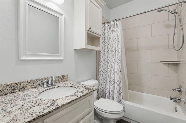 633 Geneva Drive, Edmond, OK 73025