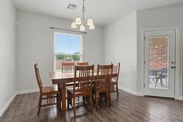 633 Geneva Drive, Edmond, OK 73025