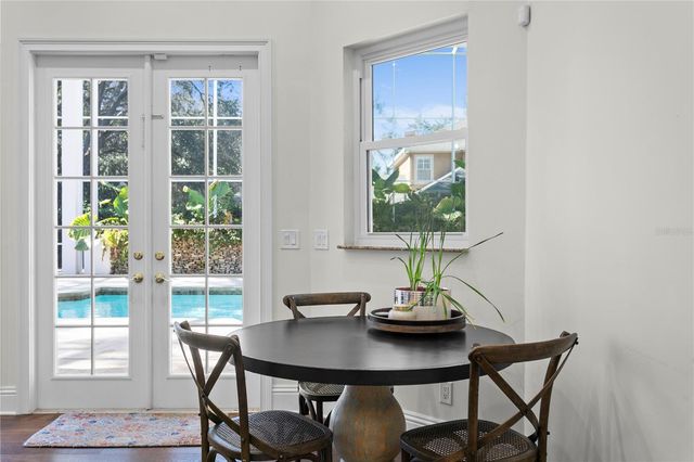 17027 CANDELEDA DE AVILA, Tampa, FL 33613
