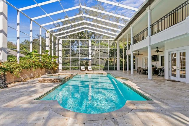 17027 CANDELEDA DE AVILA, Tampa, FL 33613