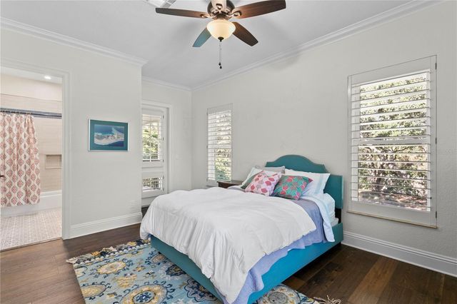 17027 CANDELEDA DE AVILA, Tampa, FL 33613
