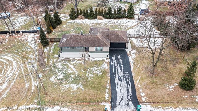 1756 Pedersen Road, Commerce Twp, MI 48390