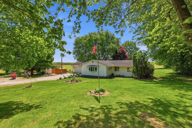 64469 66th Avenue, Hartford, MI 49057