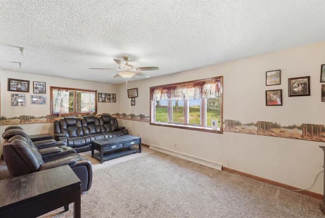 64469 66th Avenue, Hartford, MI 49057
