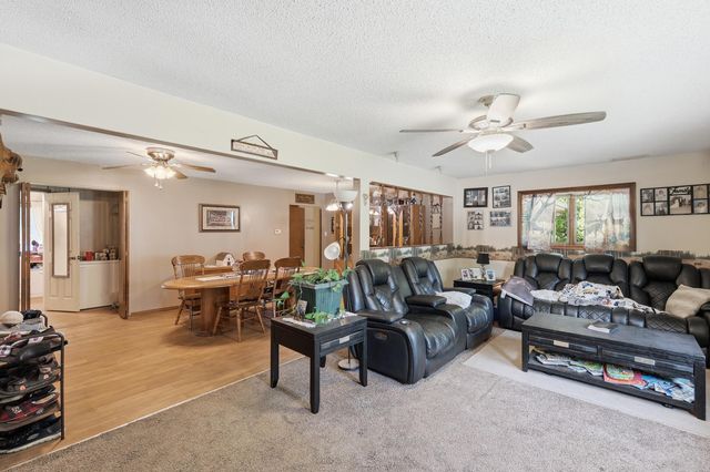 64469 66th Avenue, Hartford, MI 49057