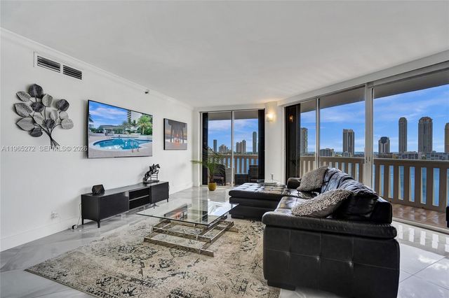 3000 Island Blvd 1106, Aventura, FL 33160