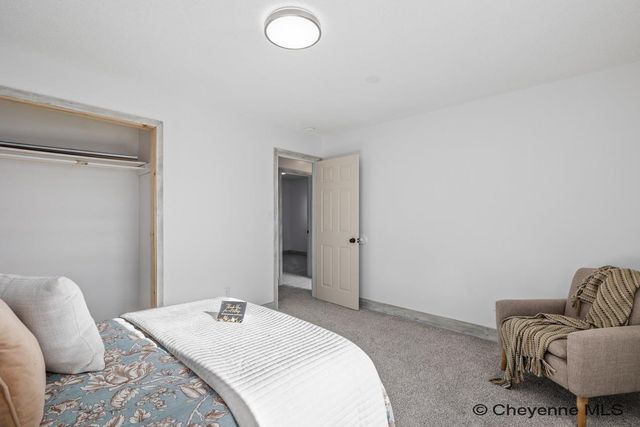 609 RIDGELAND ST, Cheyenne, WY 82009