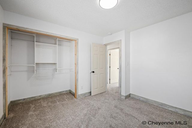 609 RIDGELAND ST, Cheyenne, WY 82009