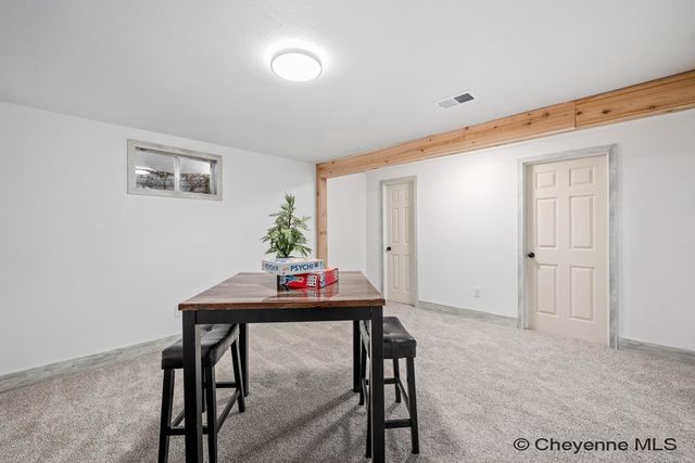 609 RIDGELAND ST, Cheyenne, WY 82009