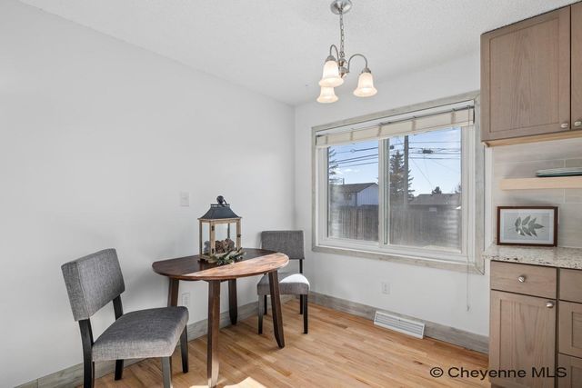 609 RIDGELAND ST, Cheyenne, WY 82009