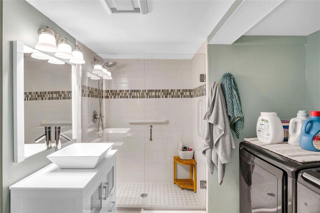 702 GLASGOW COURT 702, Winter Springs, FL 32708