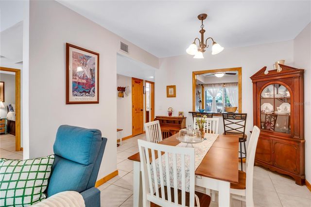 702 GLASGOW COURT 702, Winter Springs, FL 32708