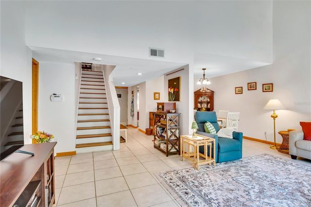 702 GLASGOW COURT 702, Winter Springs, FL 32708