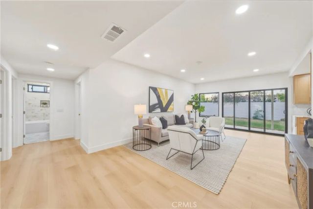 15335 Seine Circle, Irvine, CA 92604