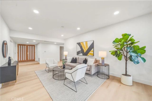 15335 Seine Circle, Irvine, CA 92604