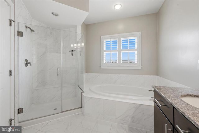 20668 DUXBURY TER, Ashburn, VA 20147