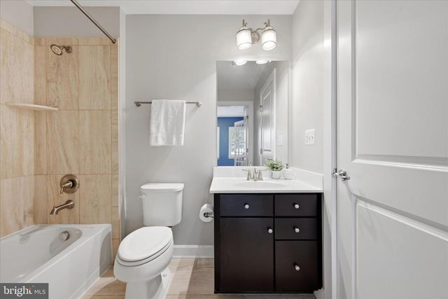 20668 DUXBURY TER, Ashburn, VA 20147