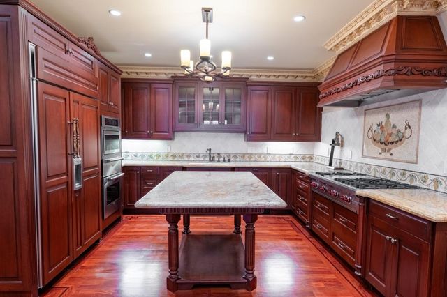 222 6th Avenue 302, San Mateo, CA 94401