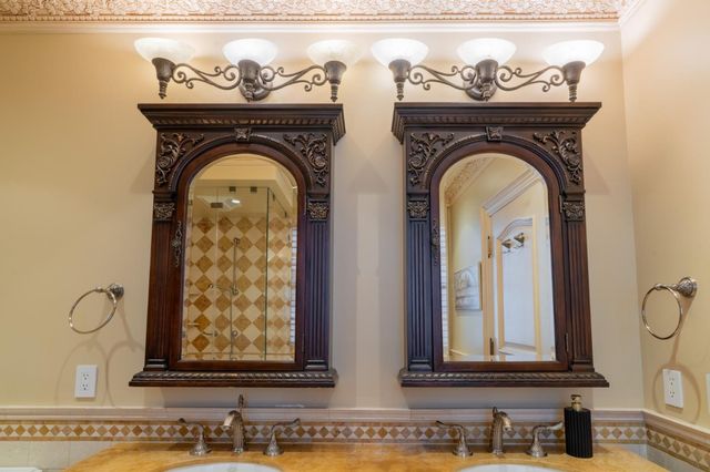 222 6th Avenue 302, San Mateo, CA 94401