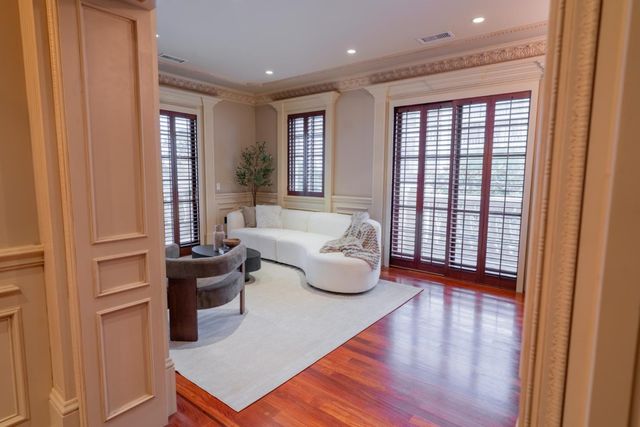 222 6th Avenue 302, San Mateo, CA 94401