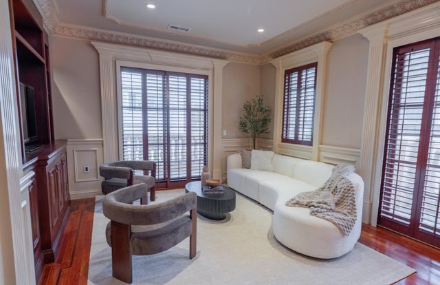 222 6th Avenue 302, San Mateo, CA 94401