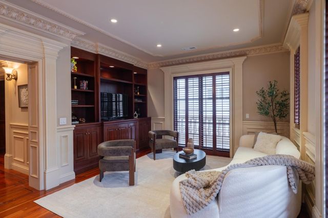 222 6th Avenue 302, San Mateo, CA 94401