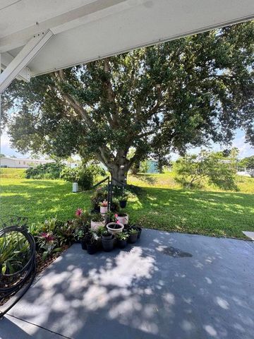 14119 Isla Flores Avenue, Fort Pierce, FL 34951