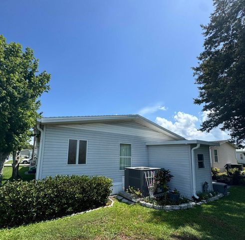 14119 Isla Flores Avenue, Fort Pierce, FL 34951