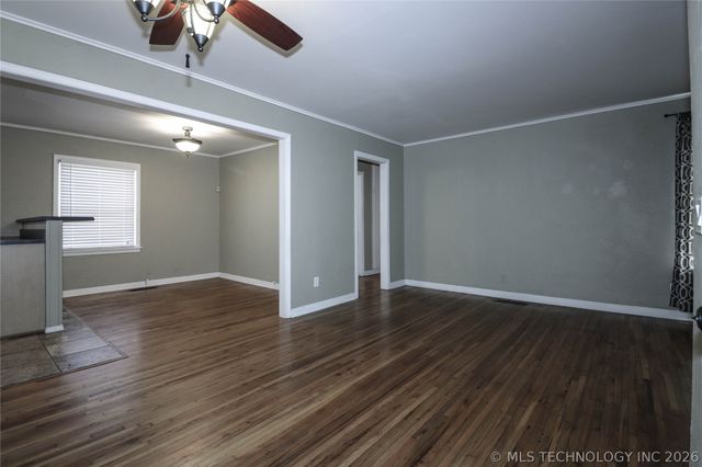 4227 S Rockford Avenue, Tulsa, OK 74105