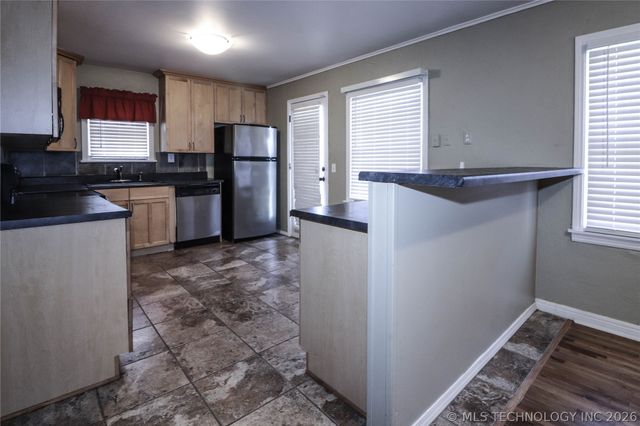 4227 S Rockford Avenue, Tulsa, OK 74105