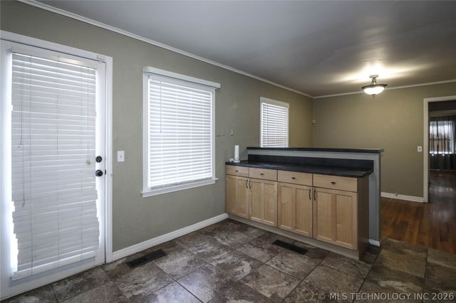 4227 S Rockford Avenue, Tulsa, OK 74105