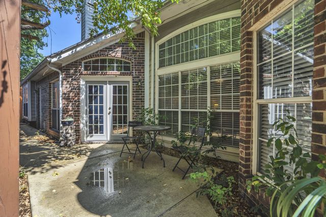 2630 Lakeforest Court, Dallas, TX 75214