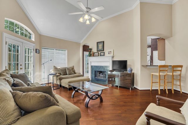 2630 Lakeforest Court, Dallas, TX 75214