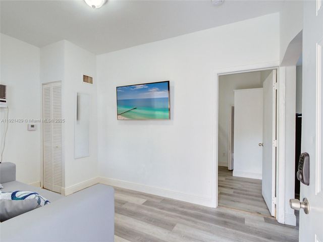 1845 NW 55th St, Miami, FL 33142