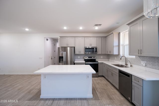 11538 E 4TH Avenue, Apache Junction, AZ 85120