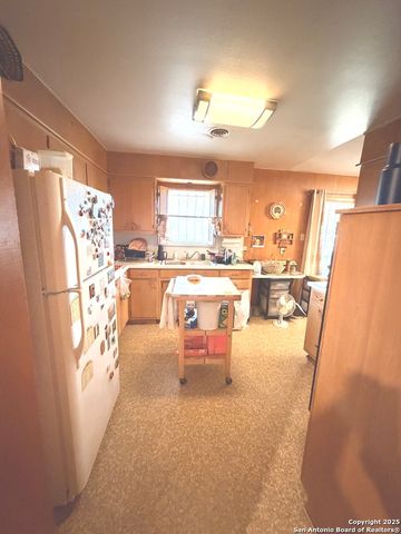 4926 Seabreeze, San Antonio, TX 78220